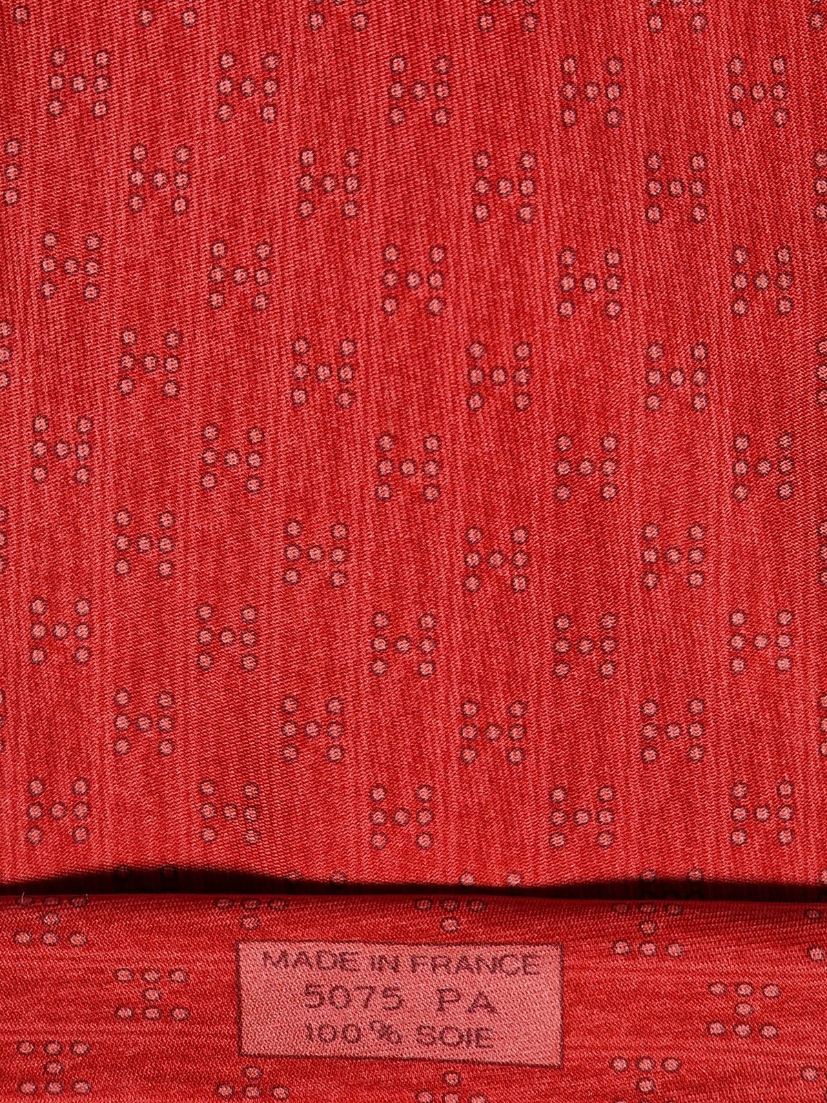 005075 Hermès tie red H pattern 5075 PA
