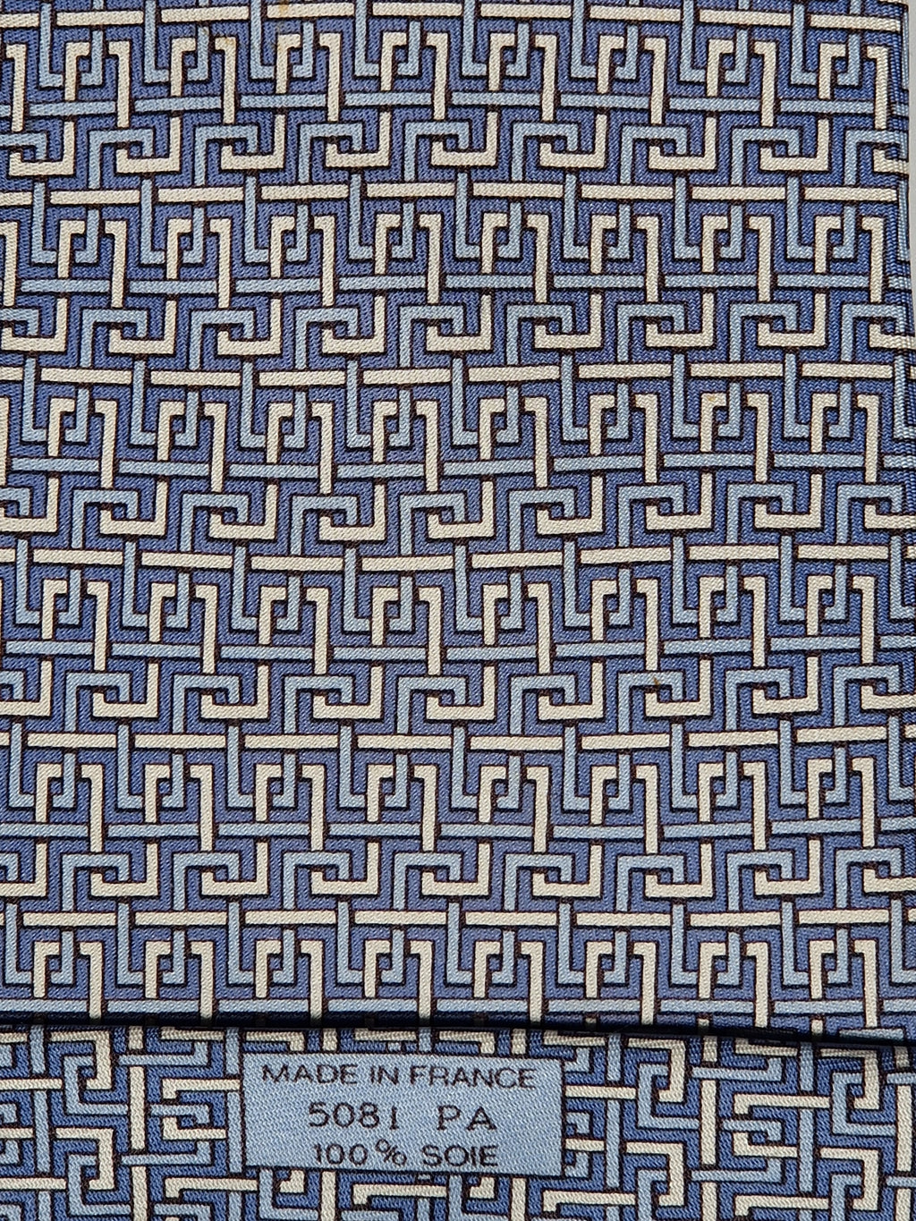 Hermès silk tie blue geometric pattern 5081 PA