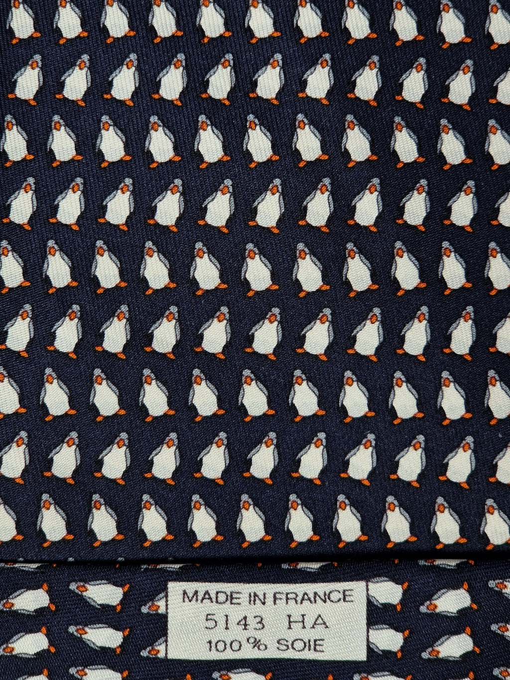 Hermès silk tie black whimsical pinguin pattern 5143 HA