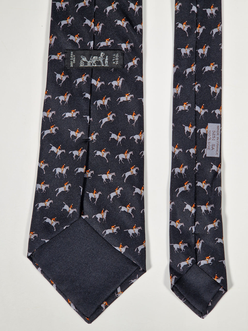 Hermès silk tie black equestrian horse jumping Hermès 5151 SA tie black
