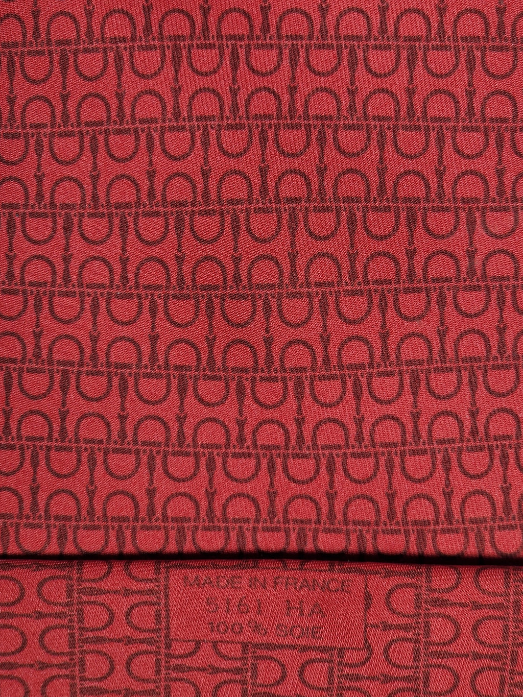 005161 Hermès tie red equestrian pattern 5161 HA