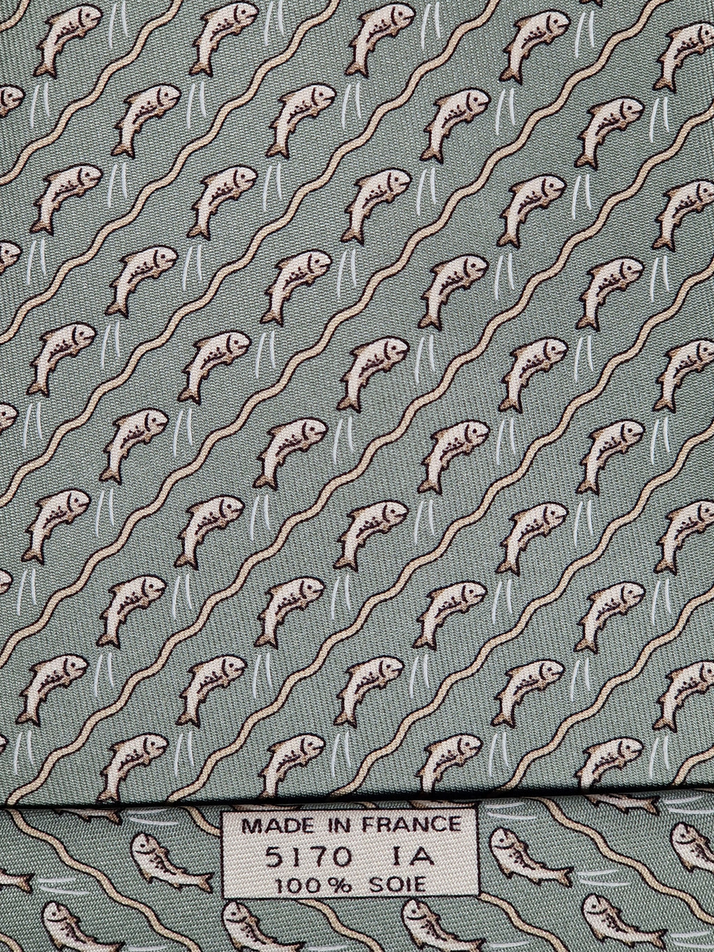 005170 Hermès tie green jumping salmon pattern 5170 IA