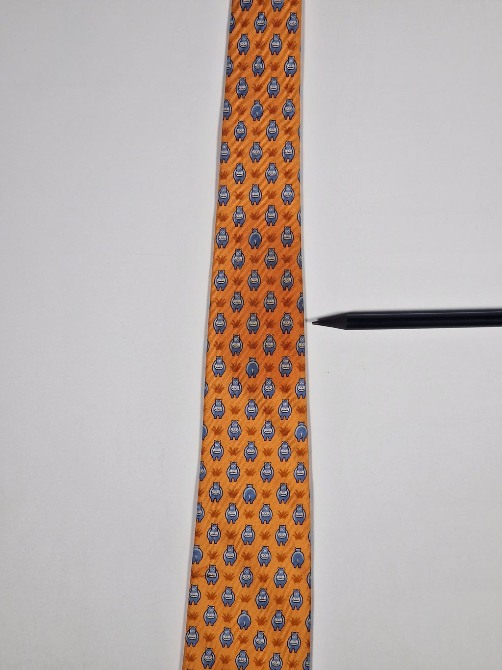 005195 Hermès tie Hippo orange 5195 IA