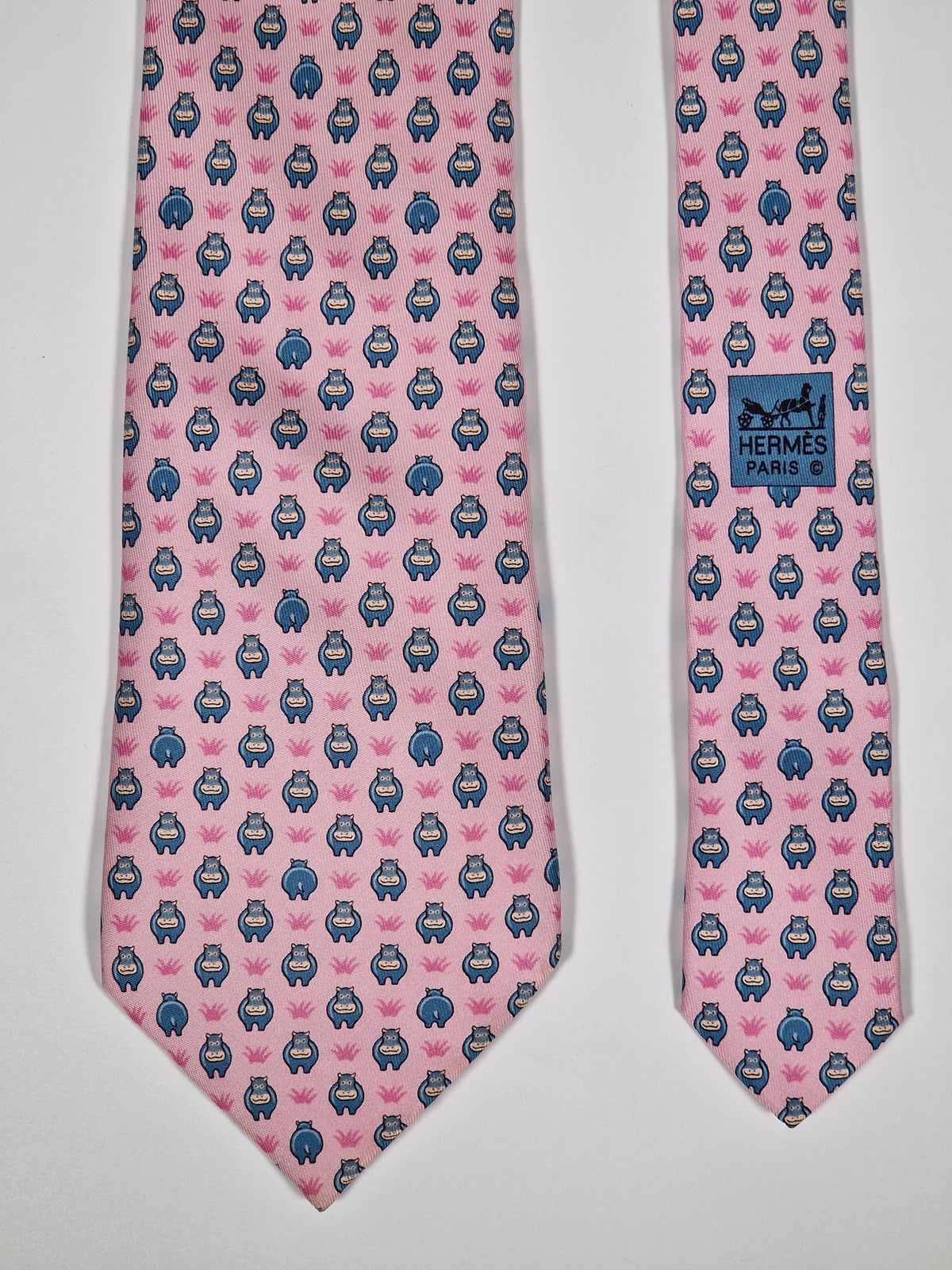 005195 Hermès tie pink  whimsical hippo pattern  5195 IA