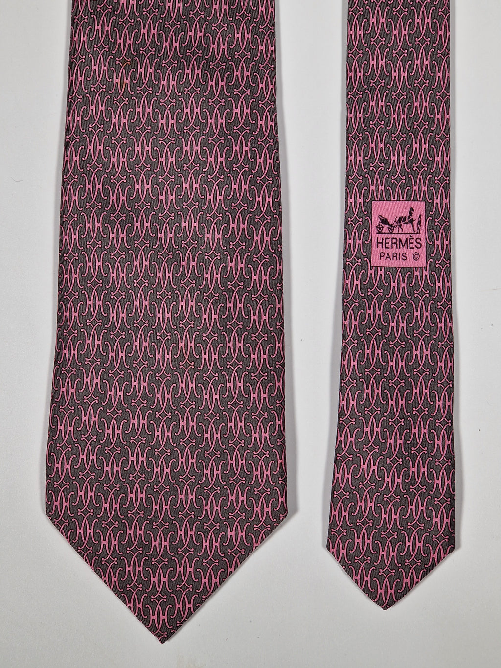 005218 Hermès silk pink H pattern tie 5218 IA