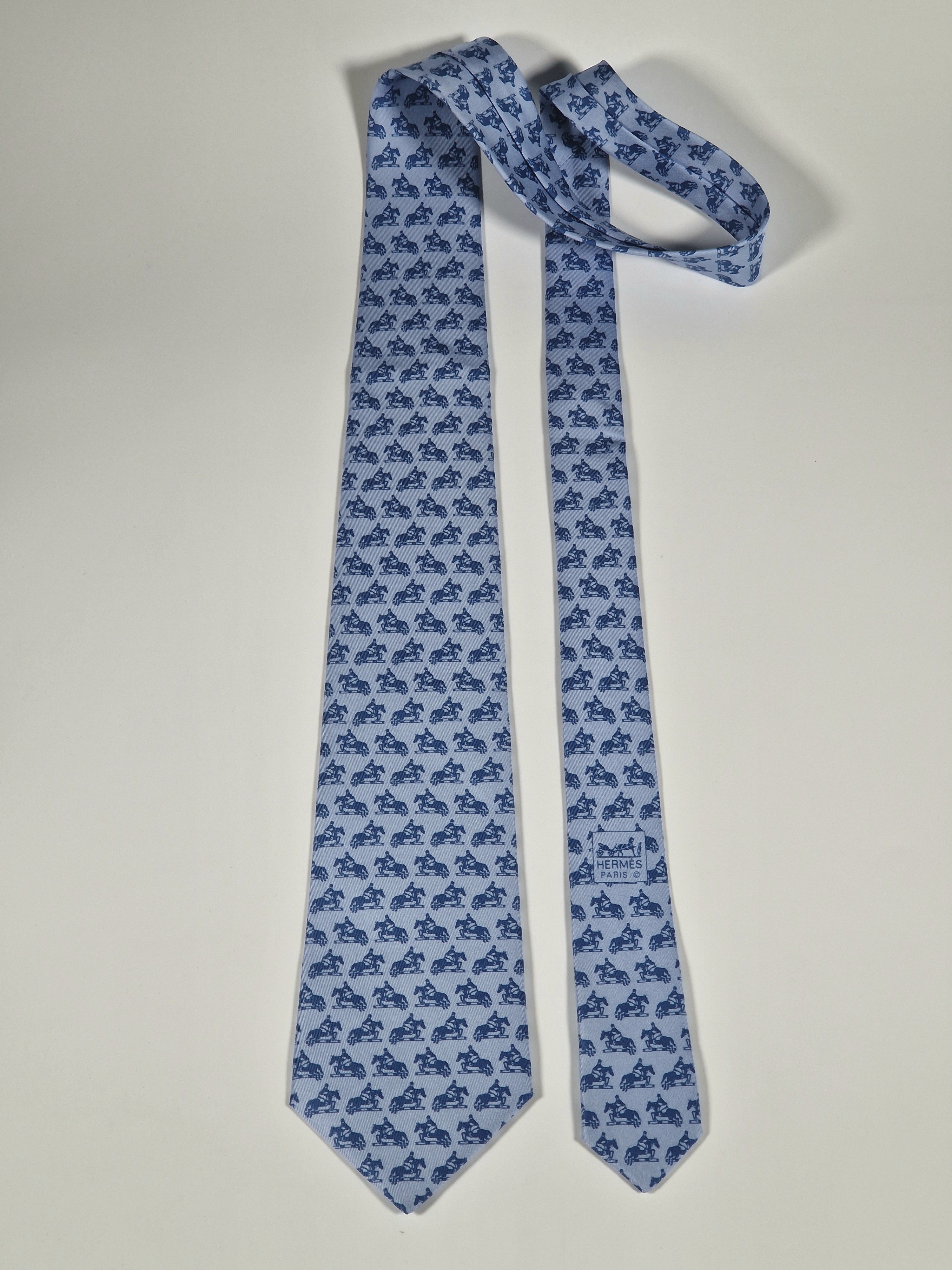 Hermès silk tie blue horse jumping Hermès 5227 IA
