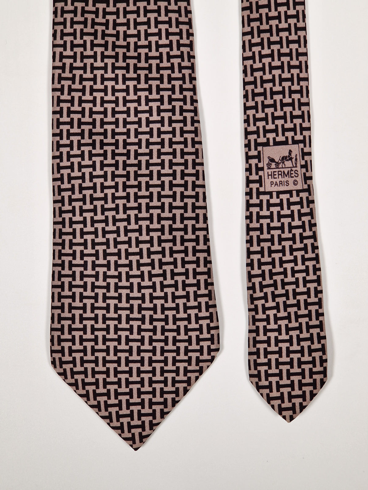 005247 Hermès tie grey H pattern 5247 SA