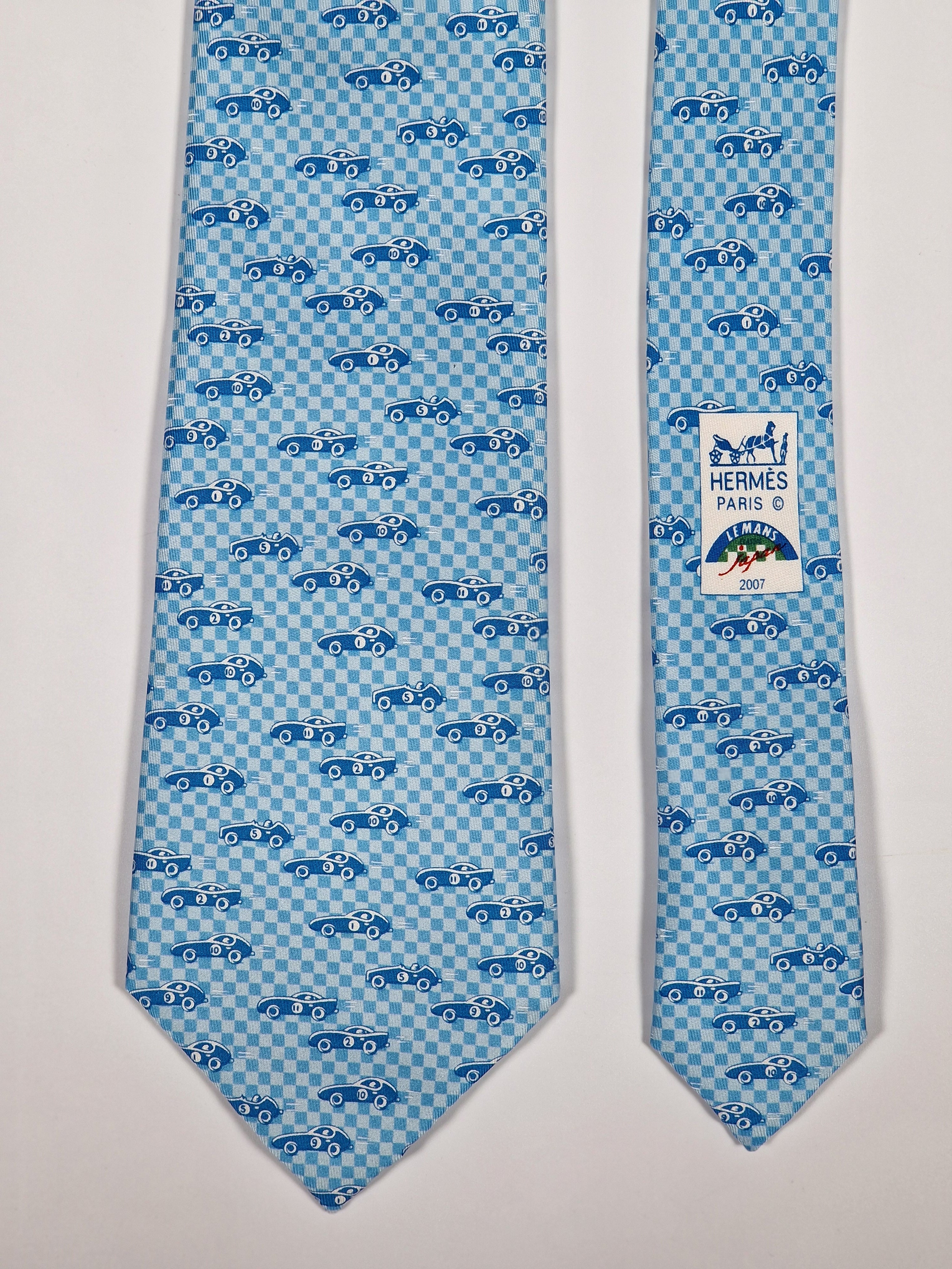 005259 Hermés 5259 SA "Le Mans" tie