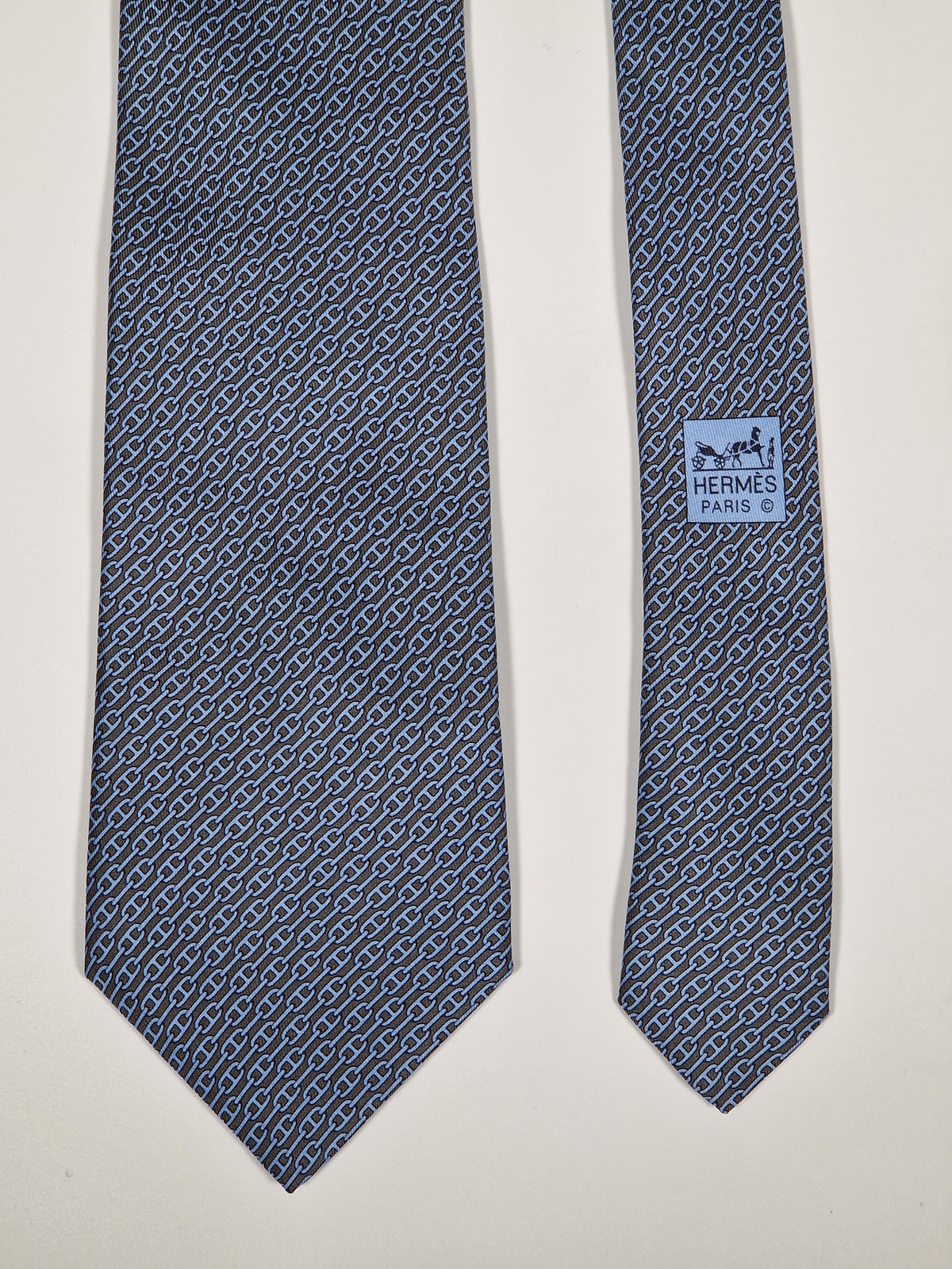 005261 Hermès tie brown chain pattern Hermès 5261 SA tie brown