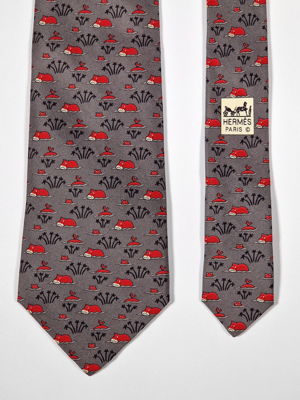 Reserverad 005271 Hermès tie grey hippos 5271 SA