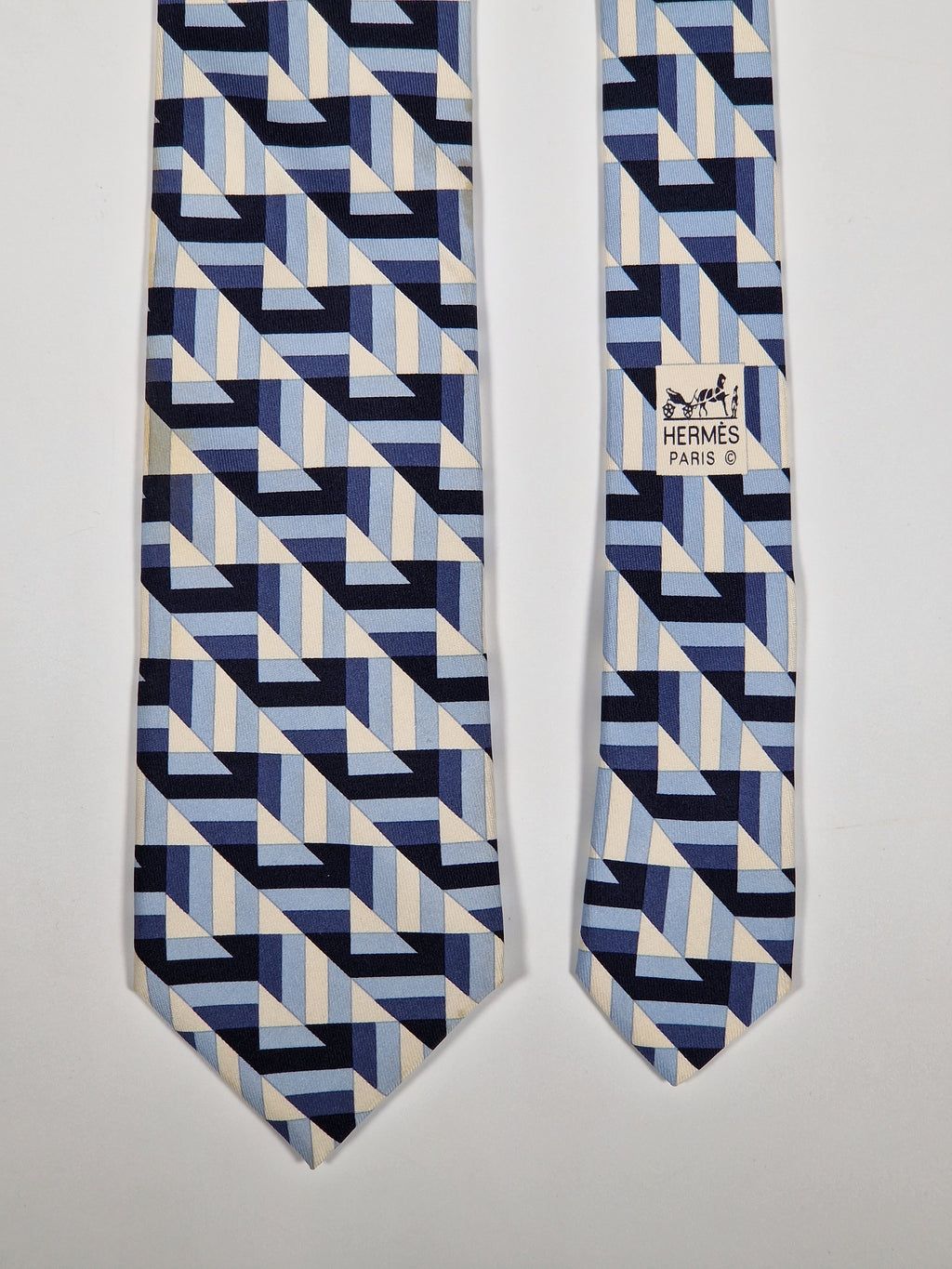 Hermès silk tie blue geometrical pattern 5310 TA