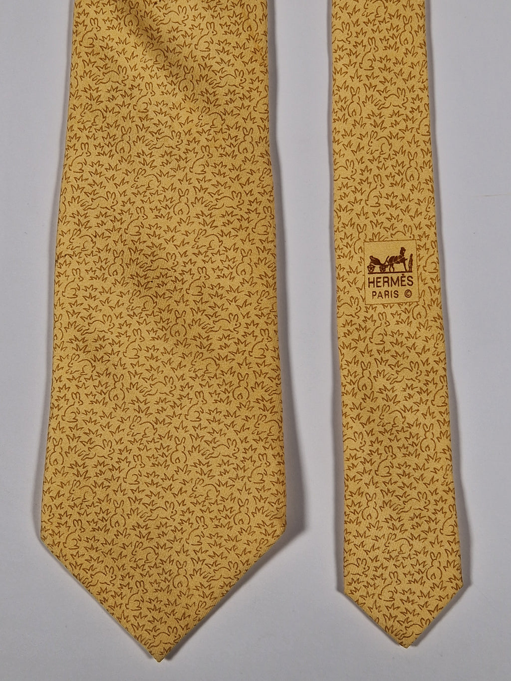 Hermès silk tie yellow rabbits Hermès 5314 TA