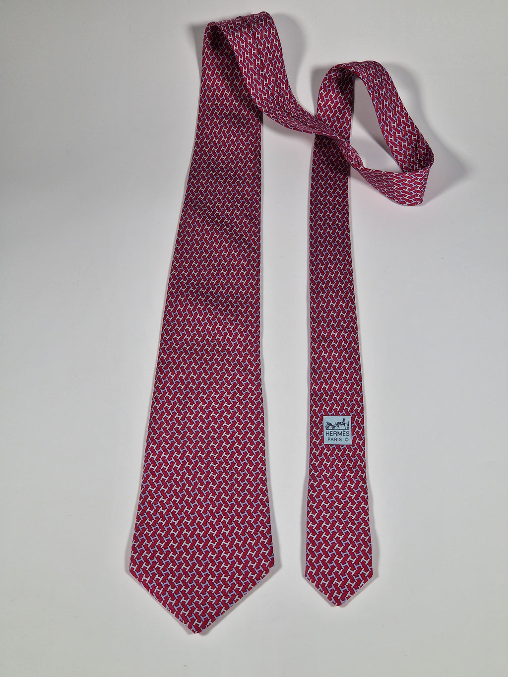 Hermès silk tie red H pattern Hermès 5326 TA