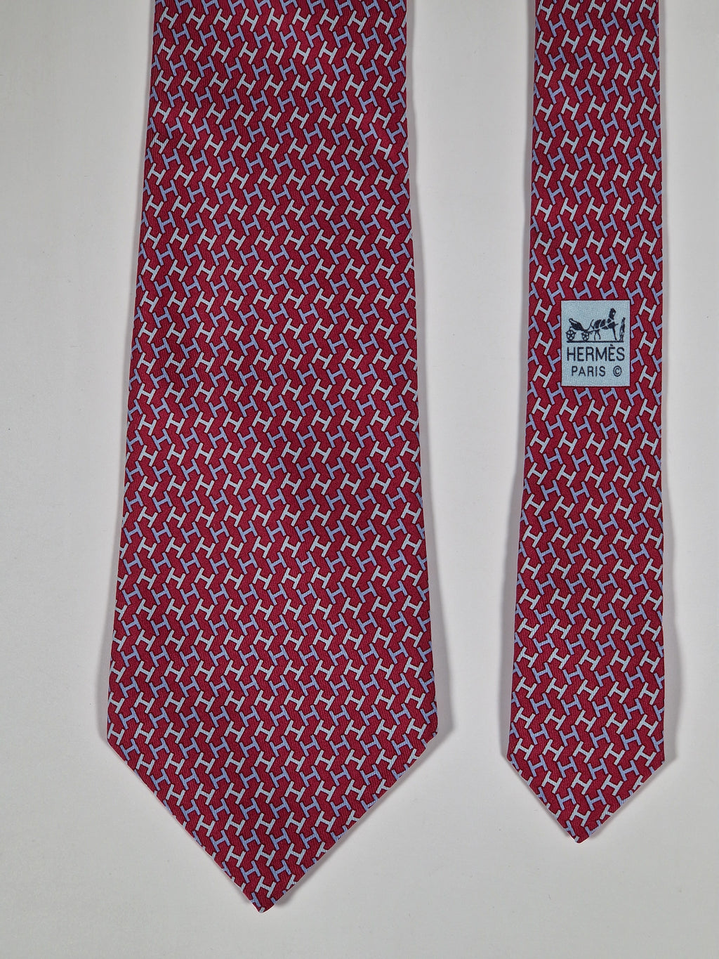 Hermès silk tie red H pattern Hermès 5326 TA