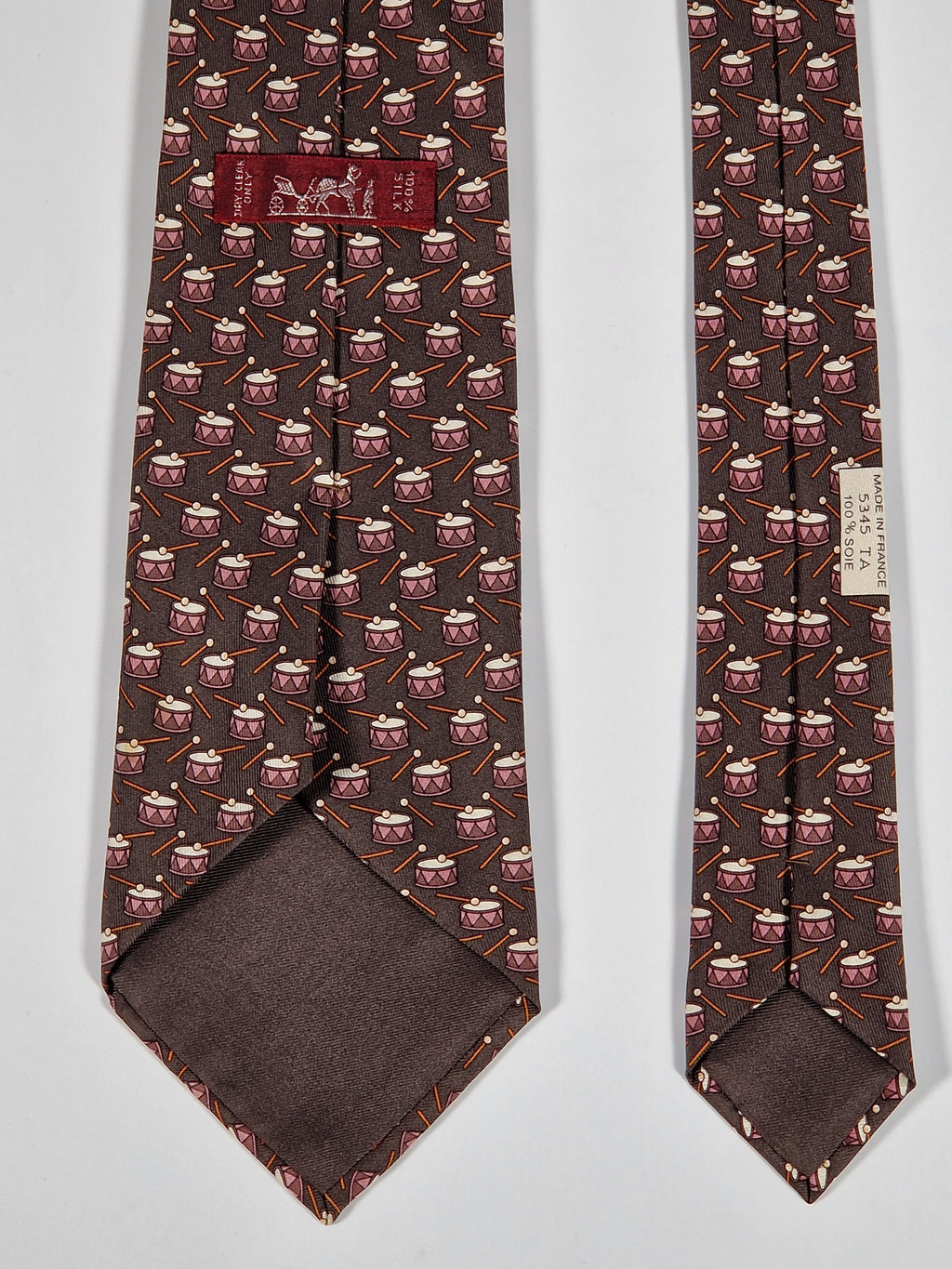 Hermès silk tie brown with drums 5345 TA