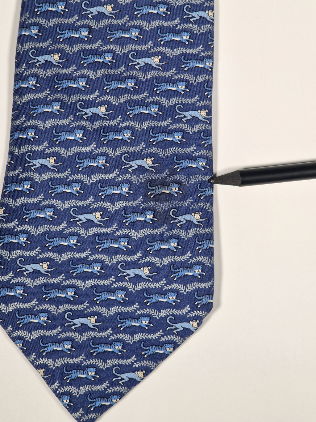 005382 Hermès tie blue tiger and monkey 5382 OA