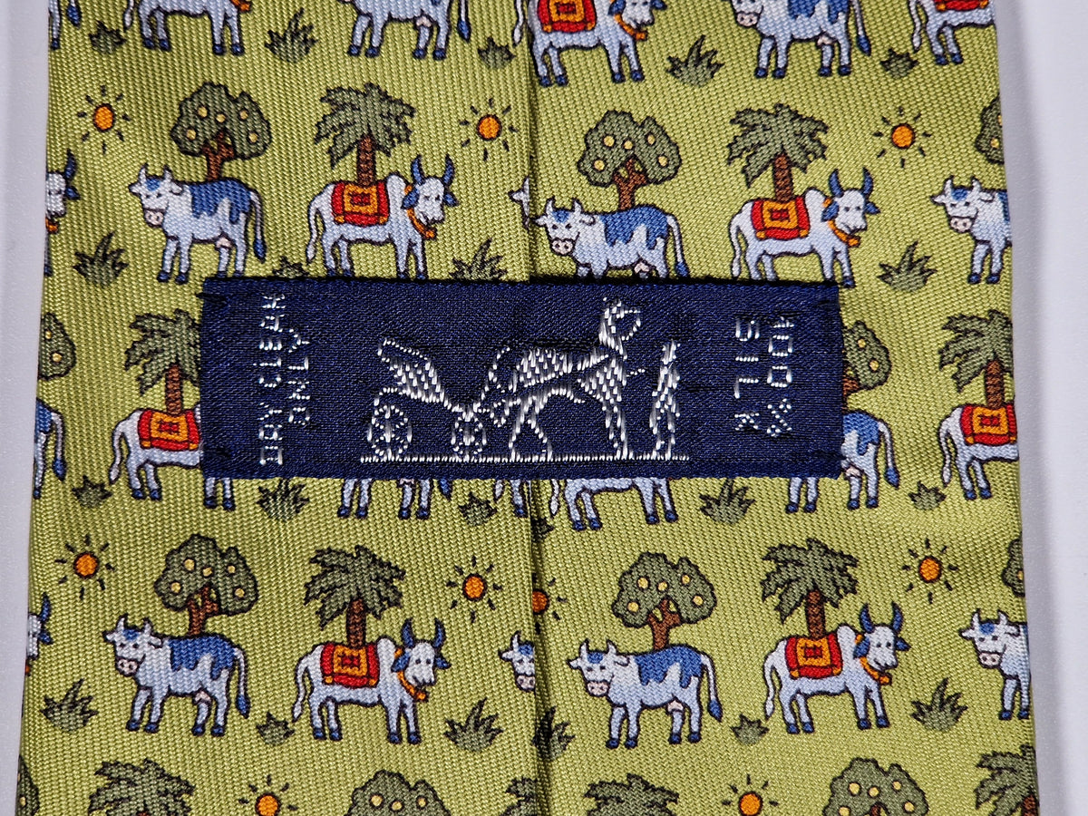 005383 Hermès tie green Whimsical cows pattern 5383 OA