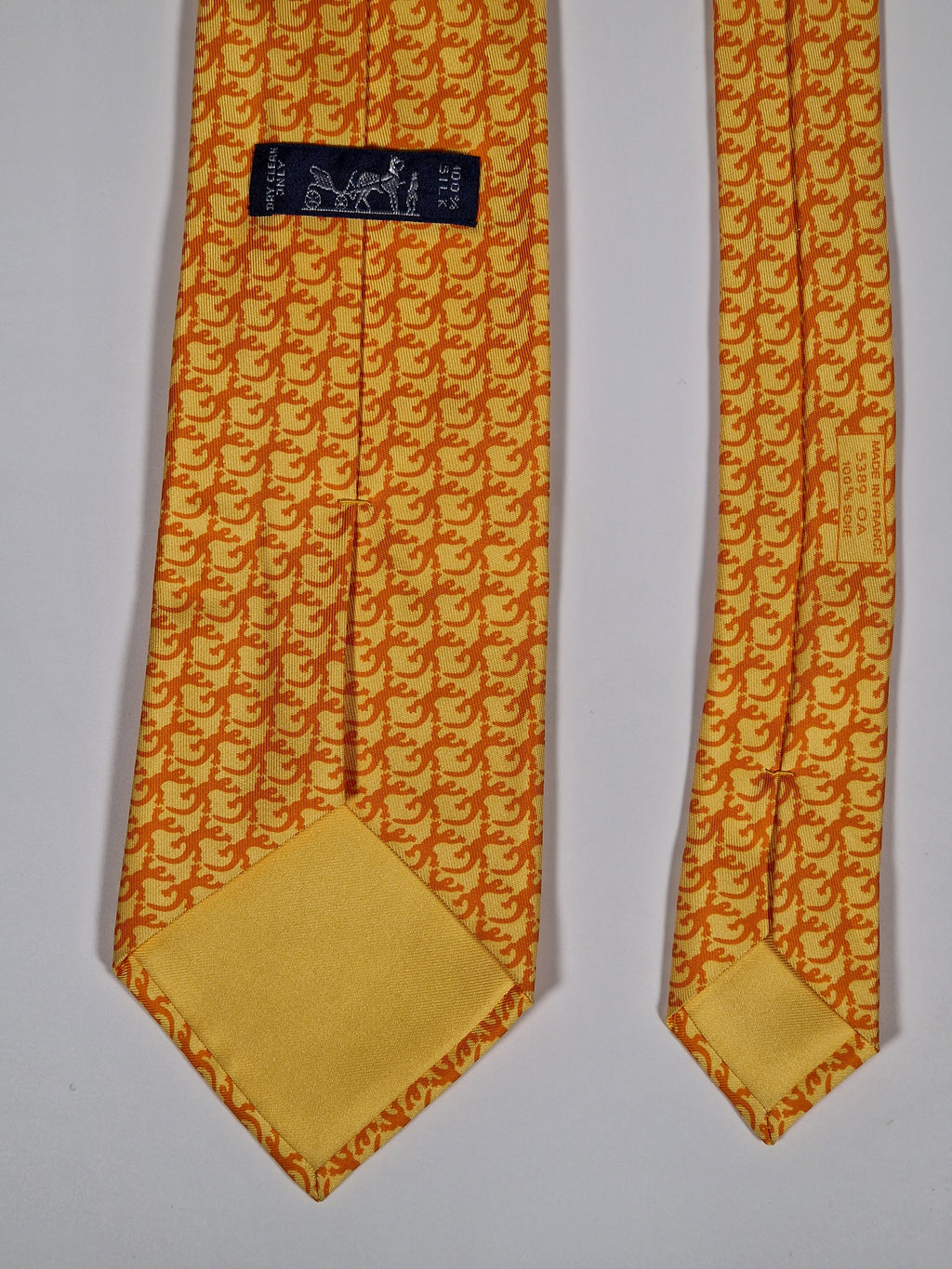 005389 Hermès tie orange Gekko pattern 5389 OA