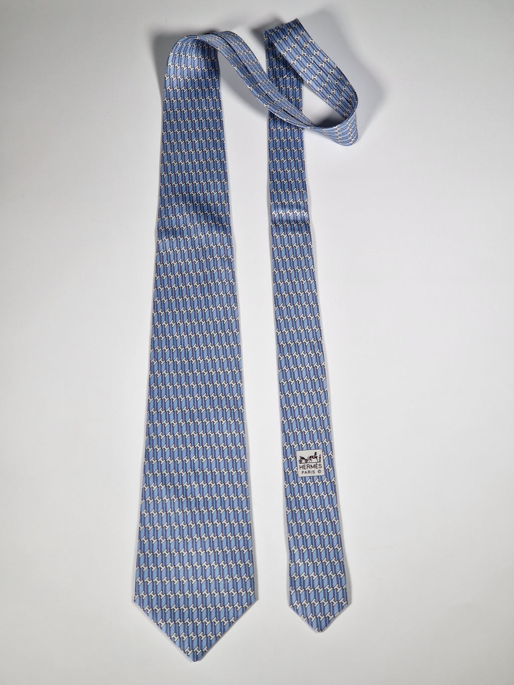 Hermès silk tie blue H pattern 5393 OA
