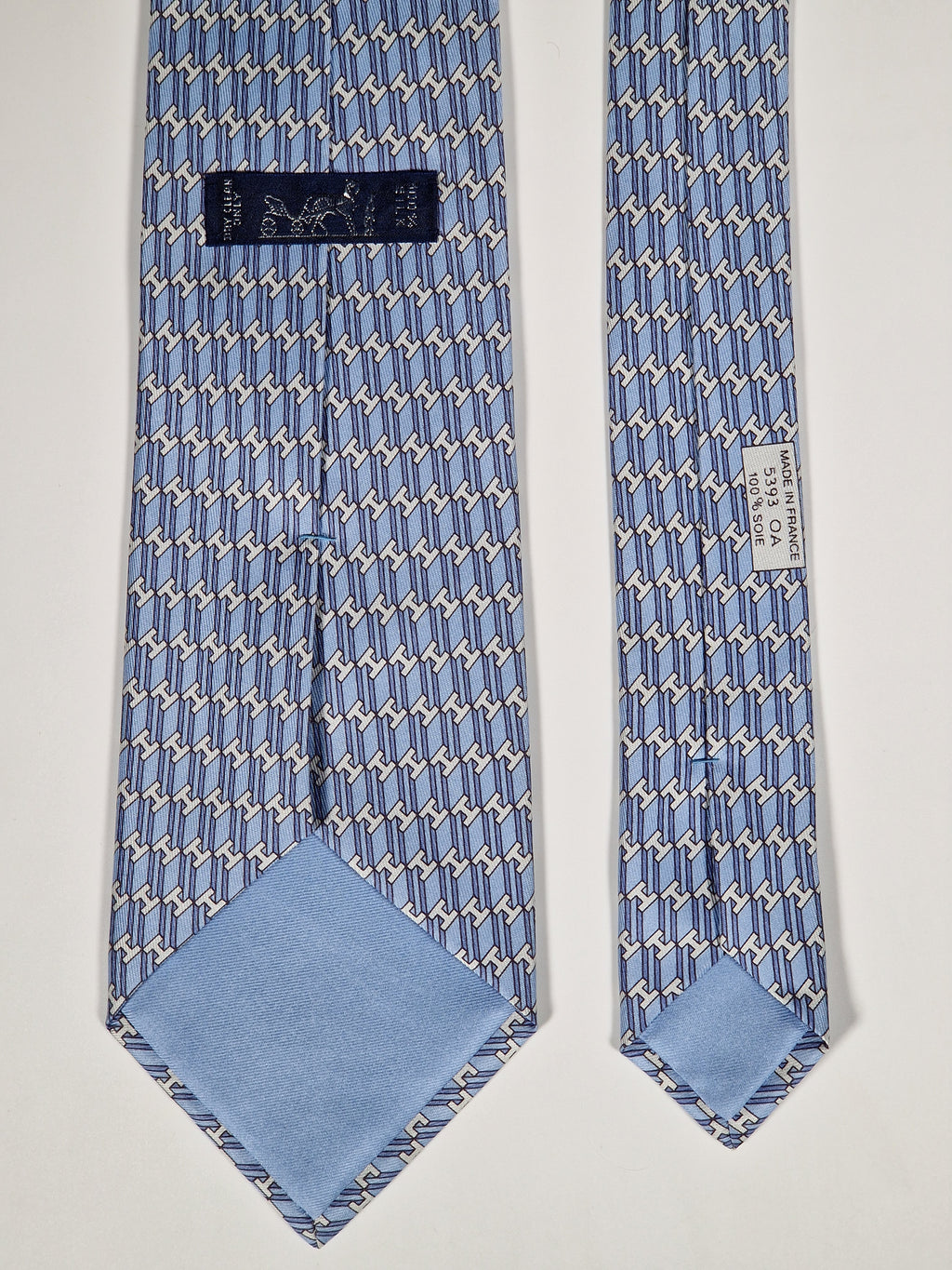 Hermès silk tie blue H pattern 5393 OA