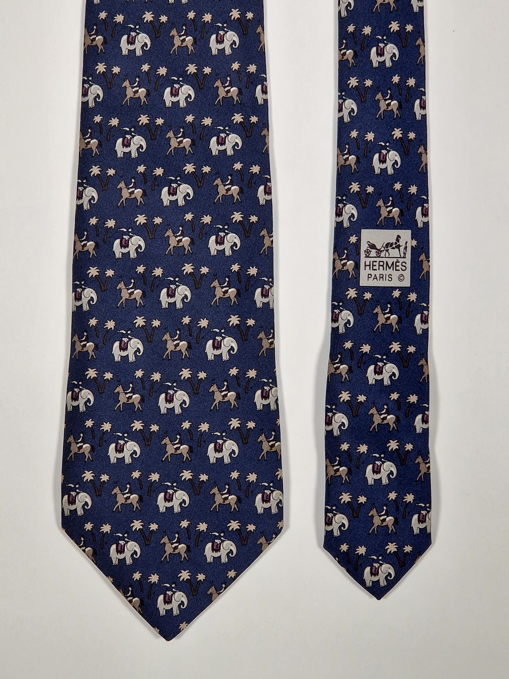 005416 Hermès tie blue whimsical jockeys on elephants 5416 OA