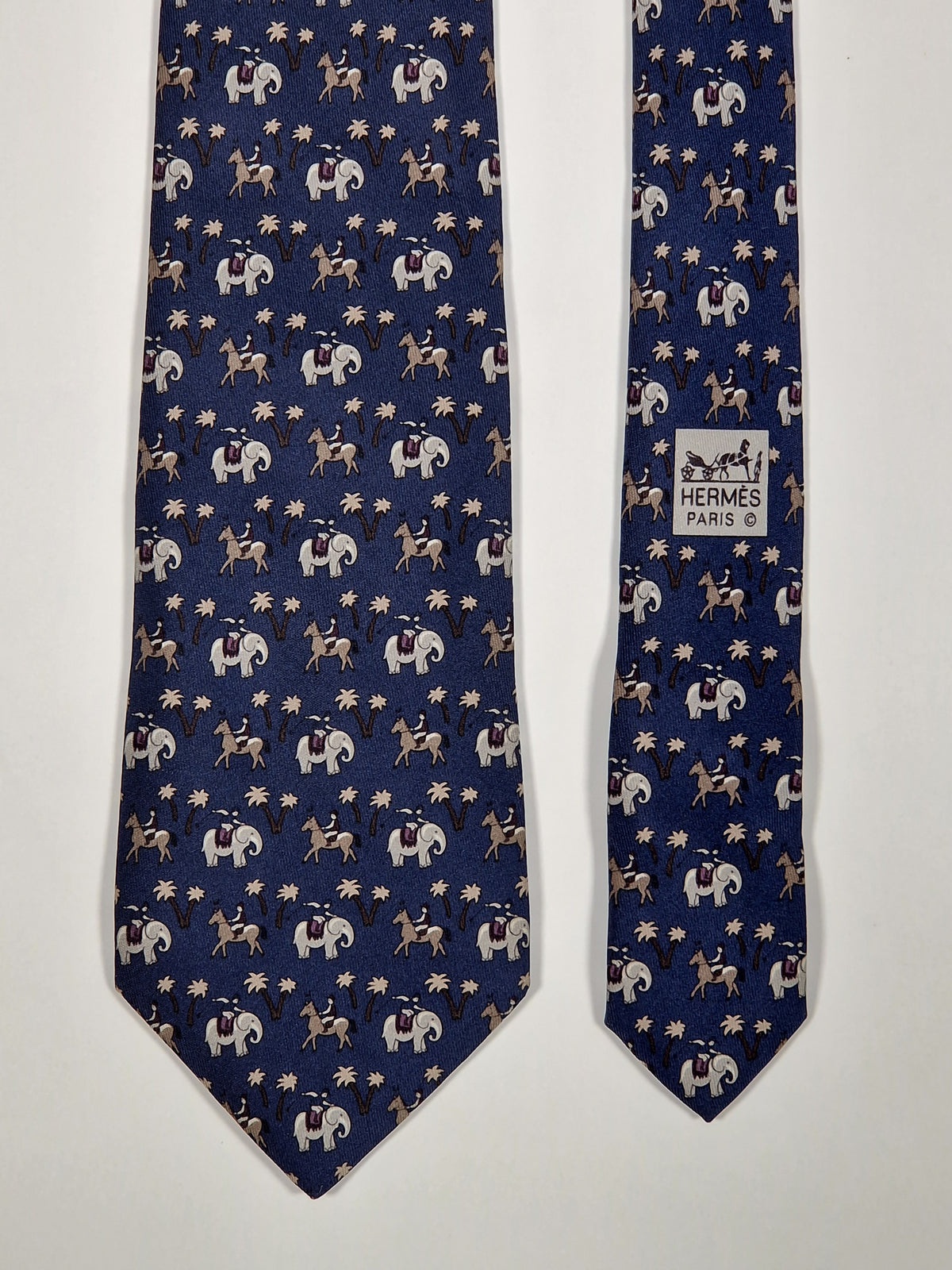 005416 Hermès tie blue whimsical jockeys on elephants 5416 OA