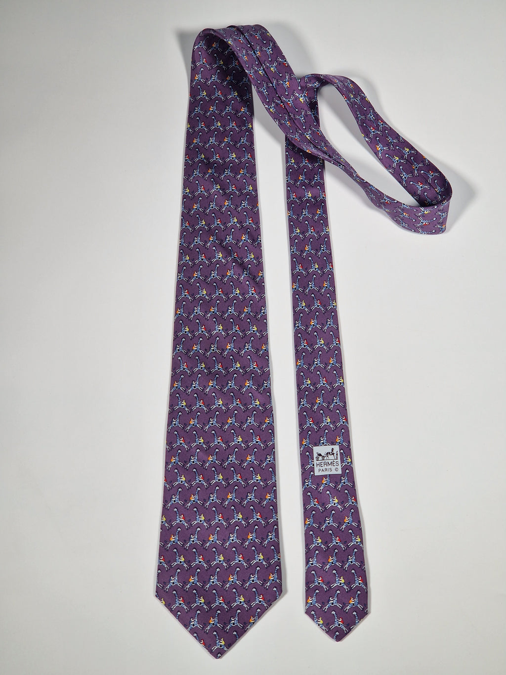 005440 Hermès tie purple whimsical jockey and giraf 5440 FA
