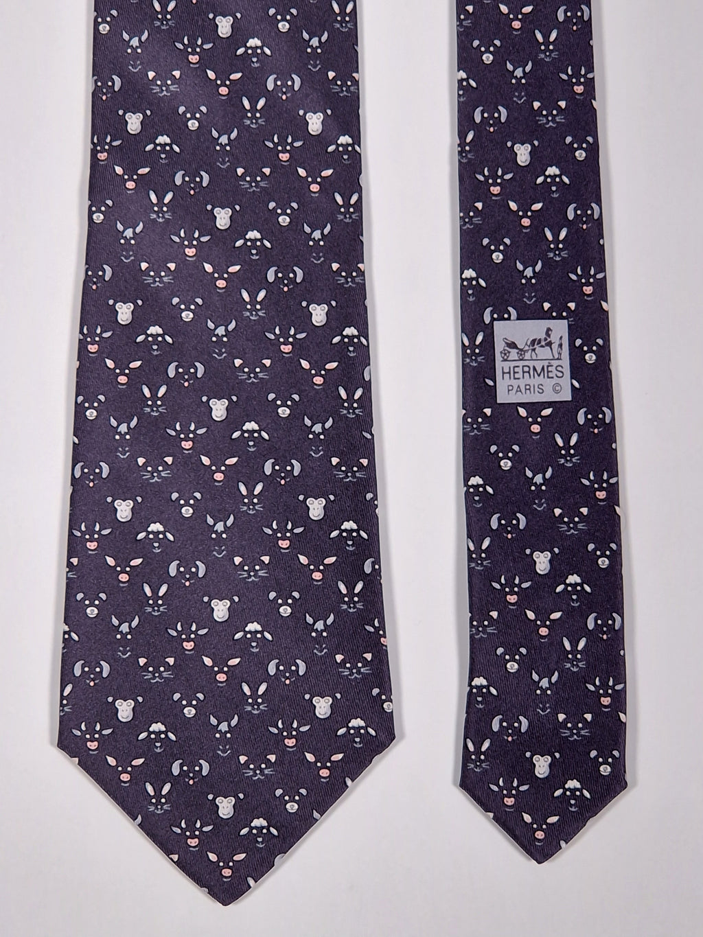 Hermés gray silk tie animals 5472 FA tie