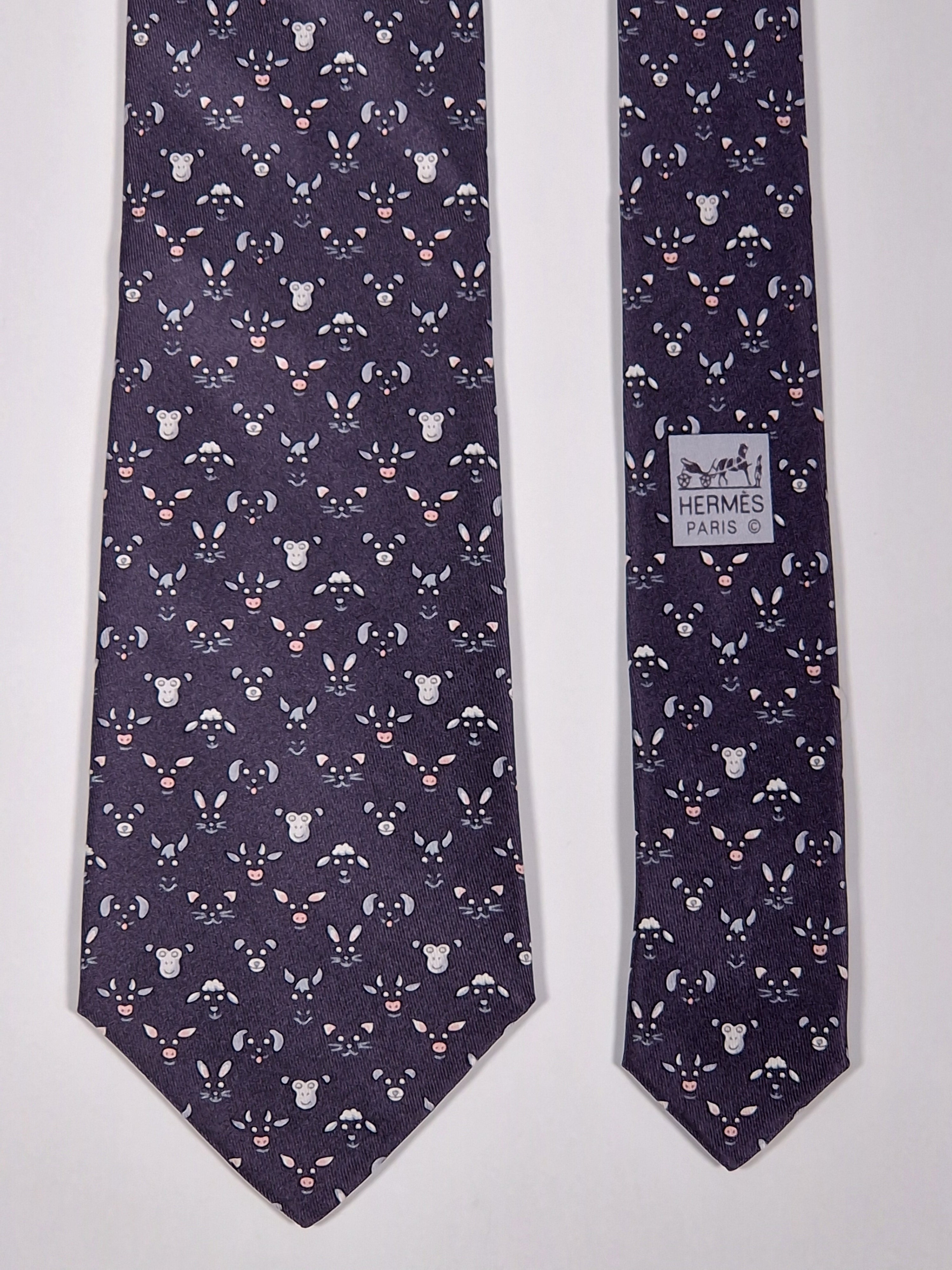 Hermés gray silk tie animals 5472 FA tie