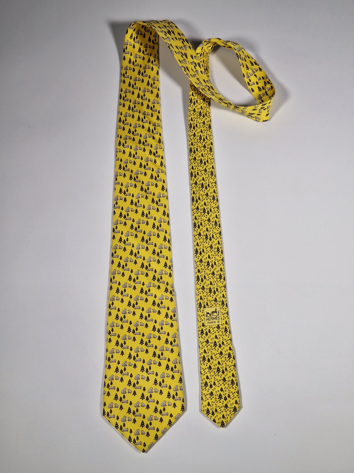 005476 Hermès tie yellow whimsical bear pattern 5476 FA