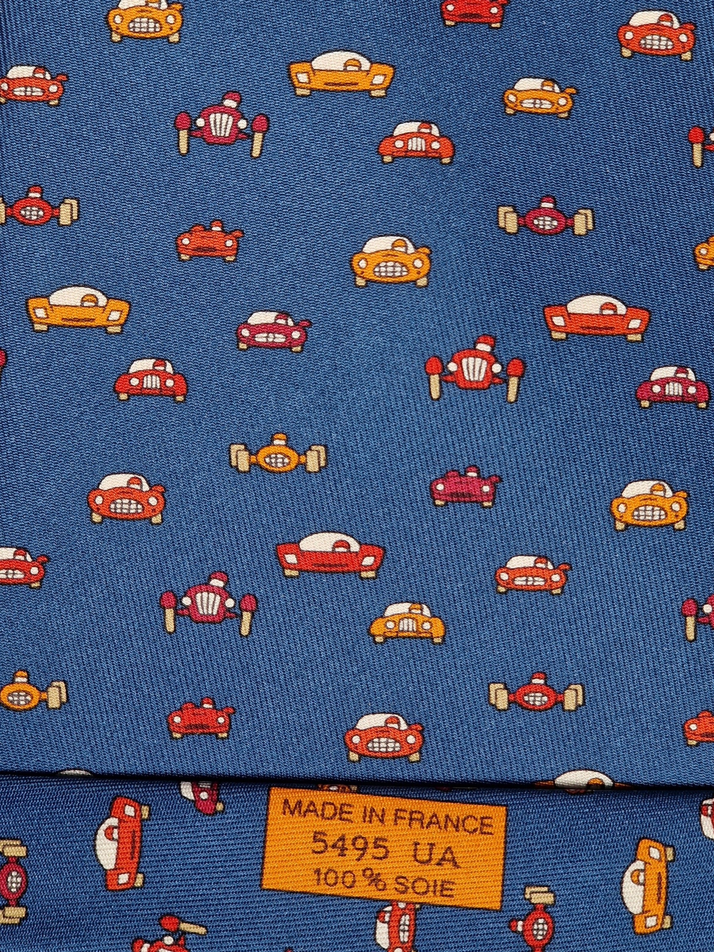 005495 Hermés 5495 UA "Le Mans" tie.