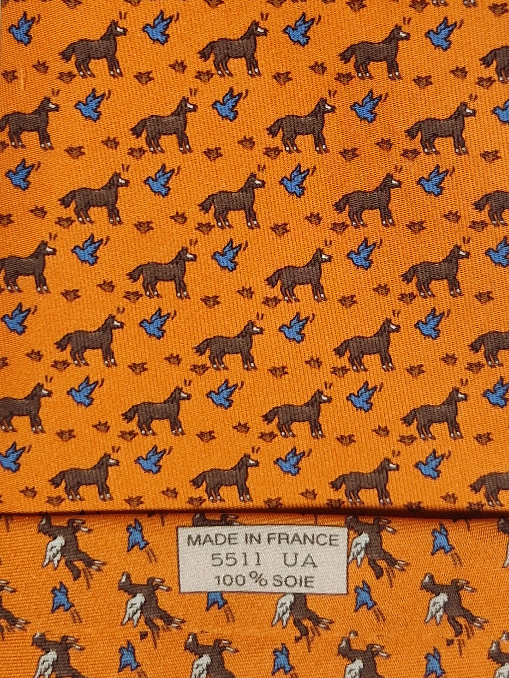Hermés 5511 UA tie with box