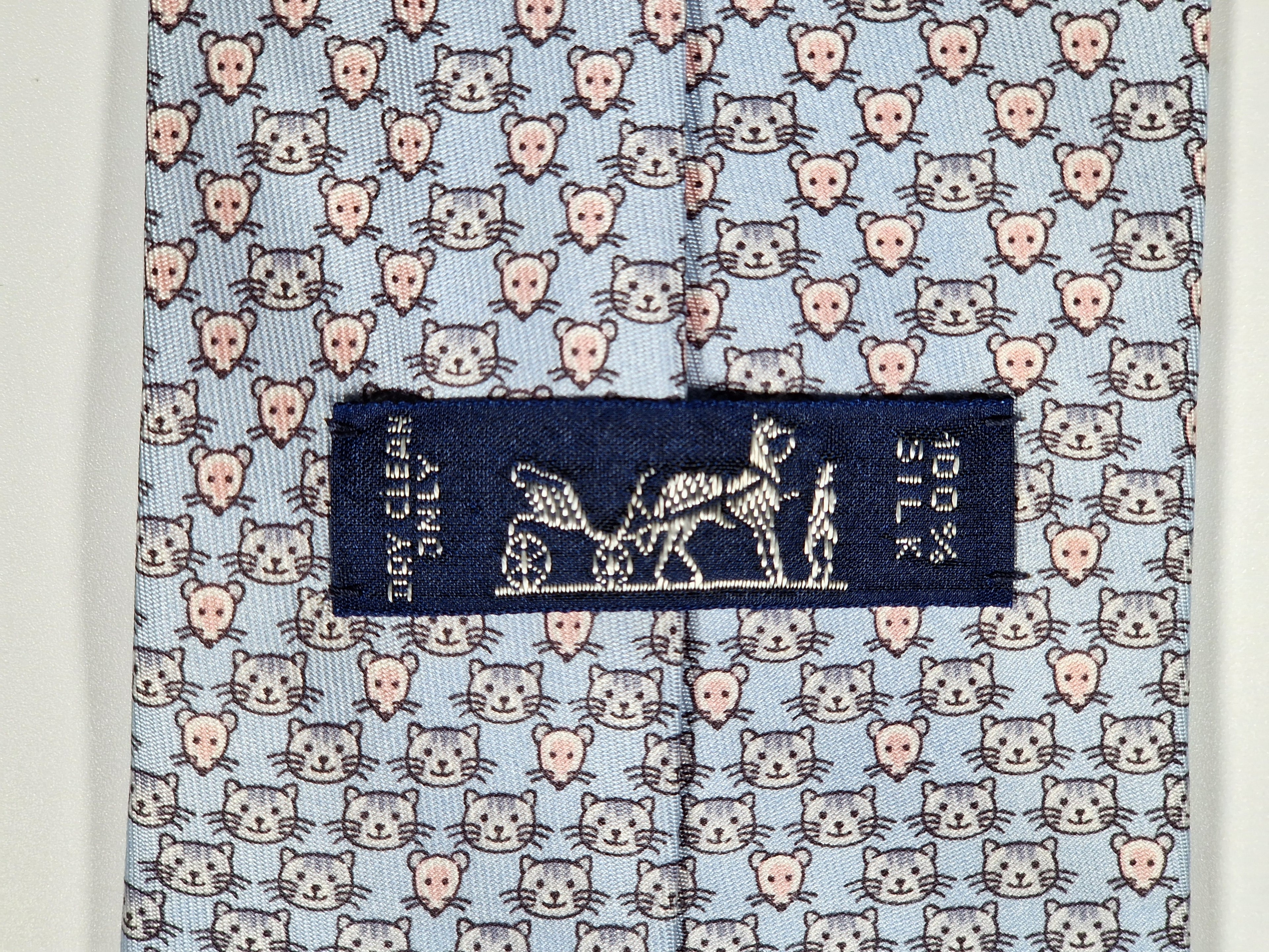 Hermès silk tie blue cat and mice whimsical pattern 5542 UA