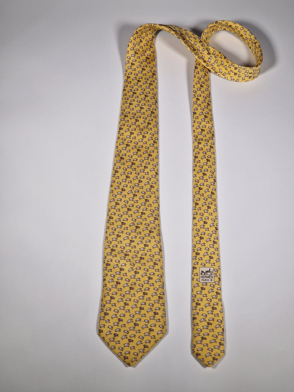 Hermès silk tie yellow sheep whimsical pattern 5563 MA