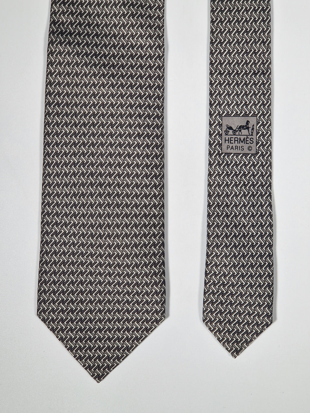 005664 Hermès tie grey H pattern 5664 EA