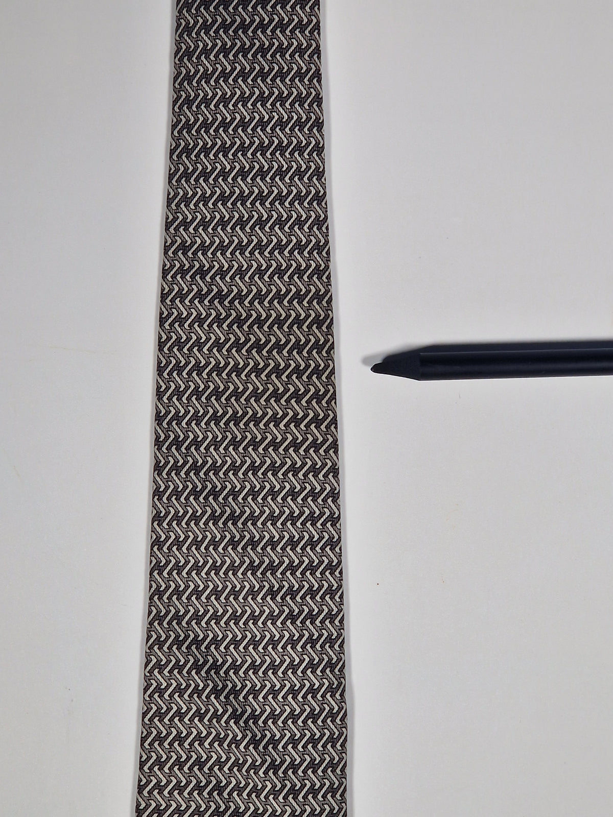 005664 Hermès tie grey H pattern 5664 EA