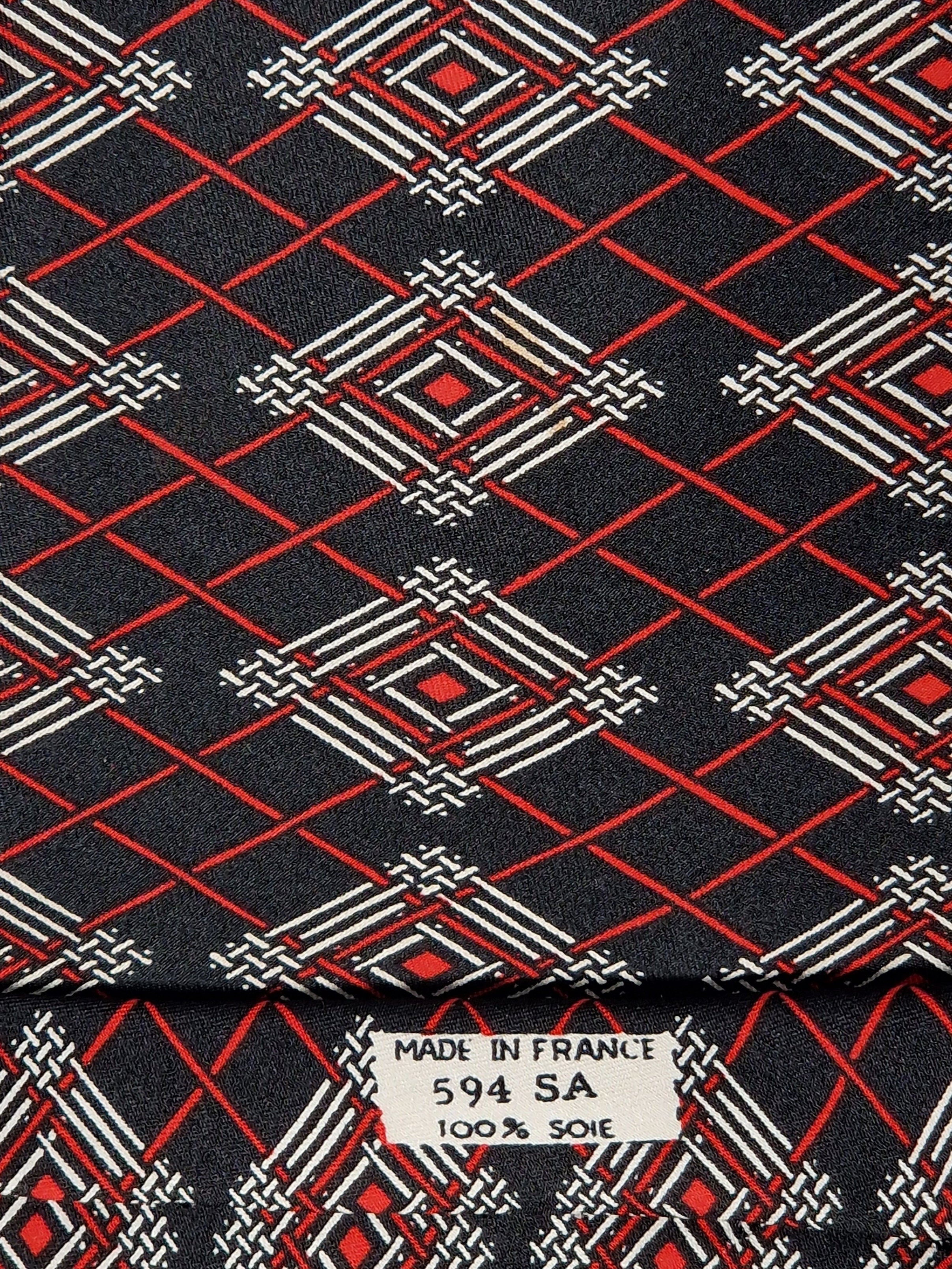 Hermés vintage silk tie black geometric pattern 594 SA