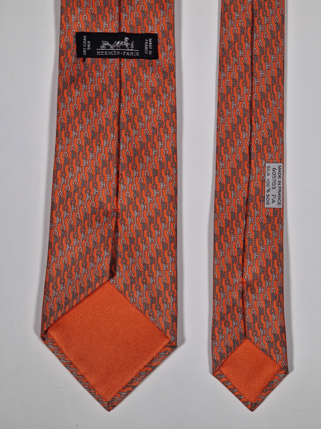 Hermès silk tie orange key pattern "UBS Bank Switzerland" 605703 FA