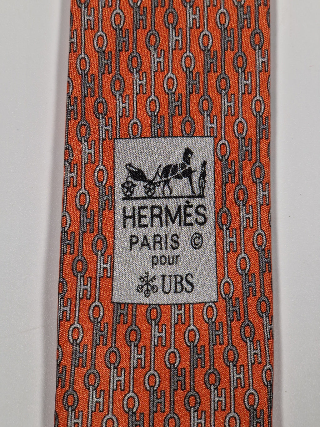 Hermès silk tie orange key pattern "UBS Bank Switzerland" 605703 FA