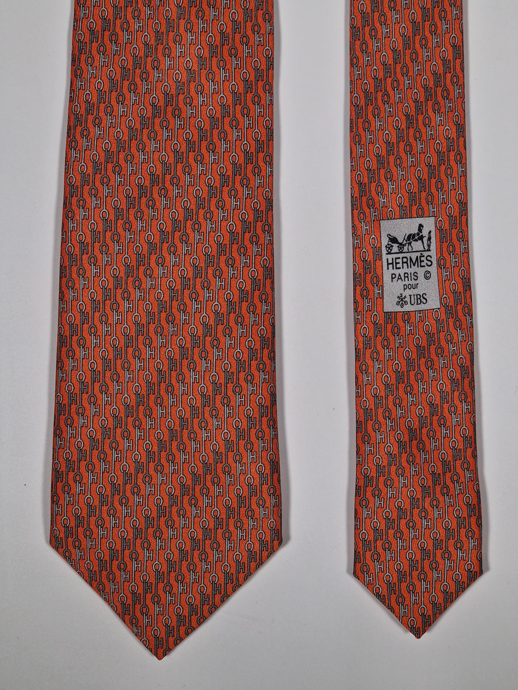 Hermès silk tie orange key pattern "UBS Bank Switzerland" 605703 FA