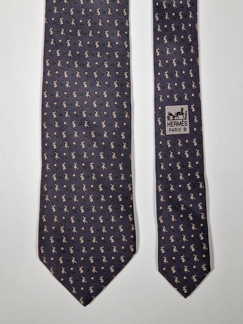 605722 Hermès tie grey whimsical fotball rabbits 605722 PA