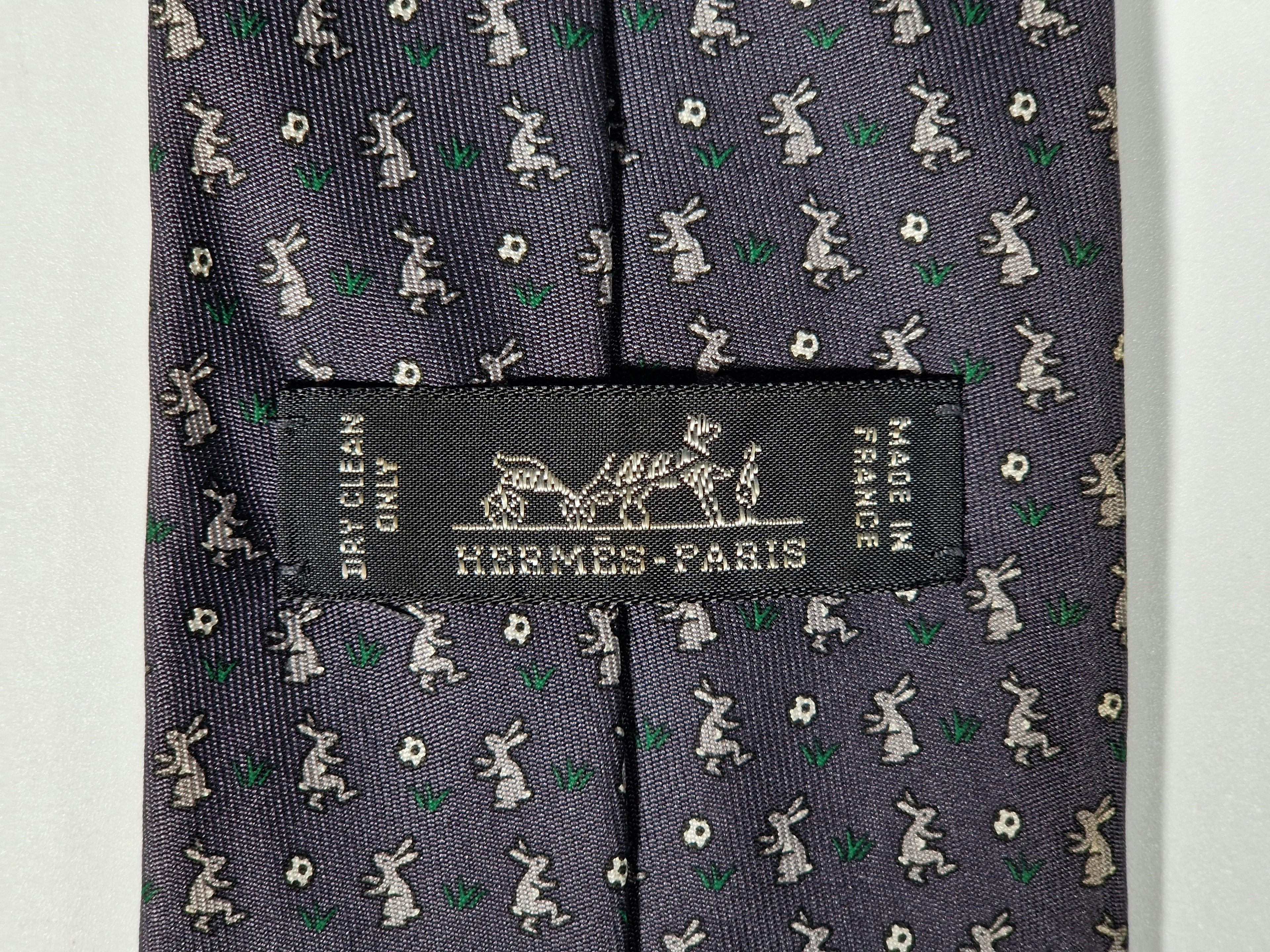 605722 Hermès tie grey whimsical fotball rabbits 605722 PA