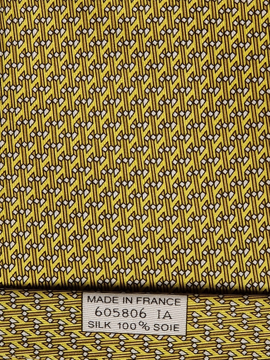 Hermès silk tie yellow H pattern 605806 IA