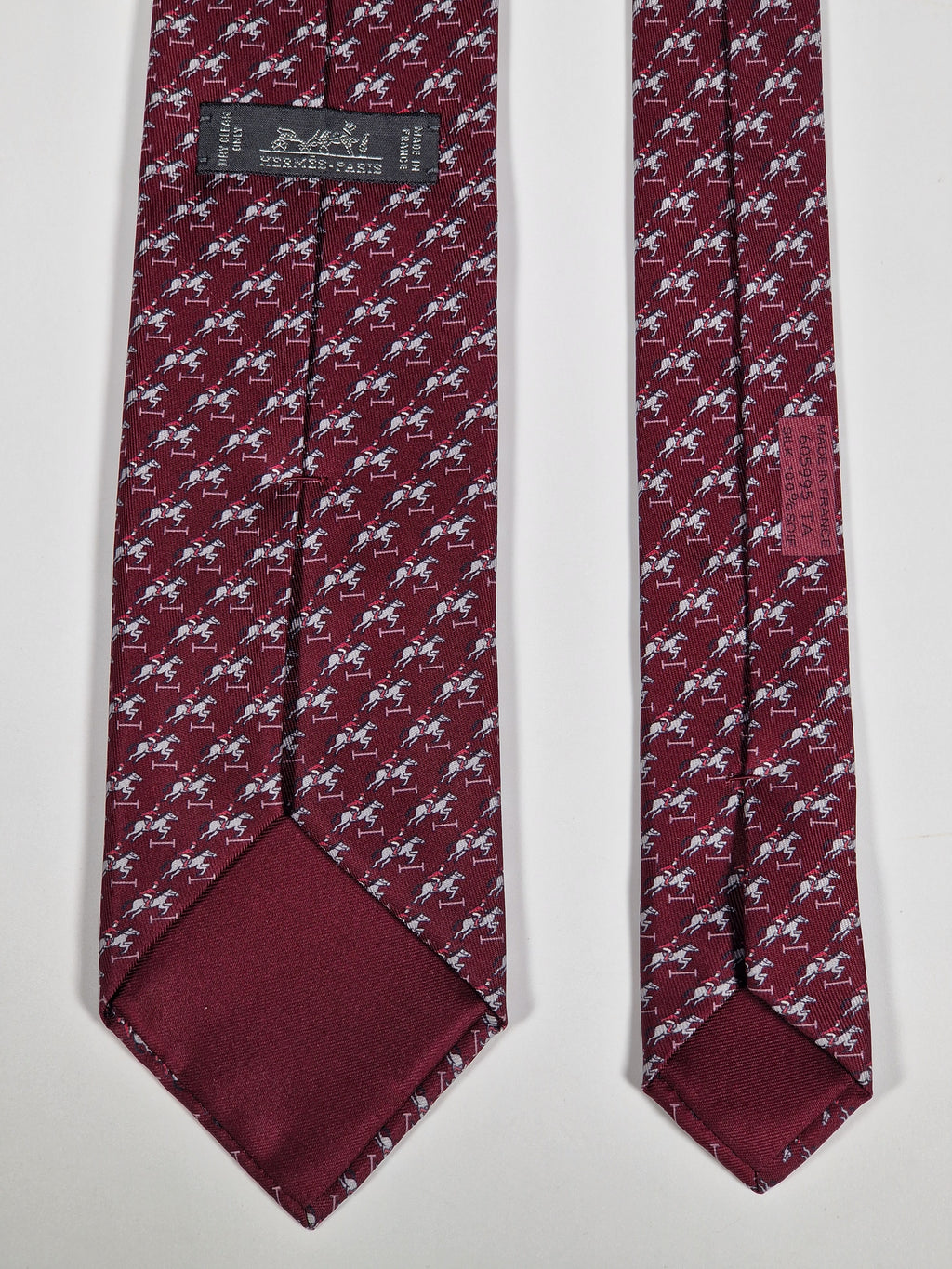 Hermés silk tie maroon equestrian pattern 605995 TA with box