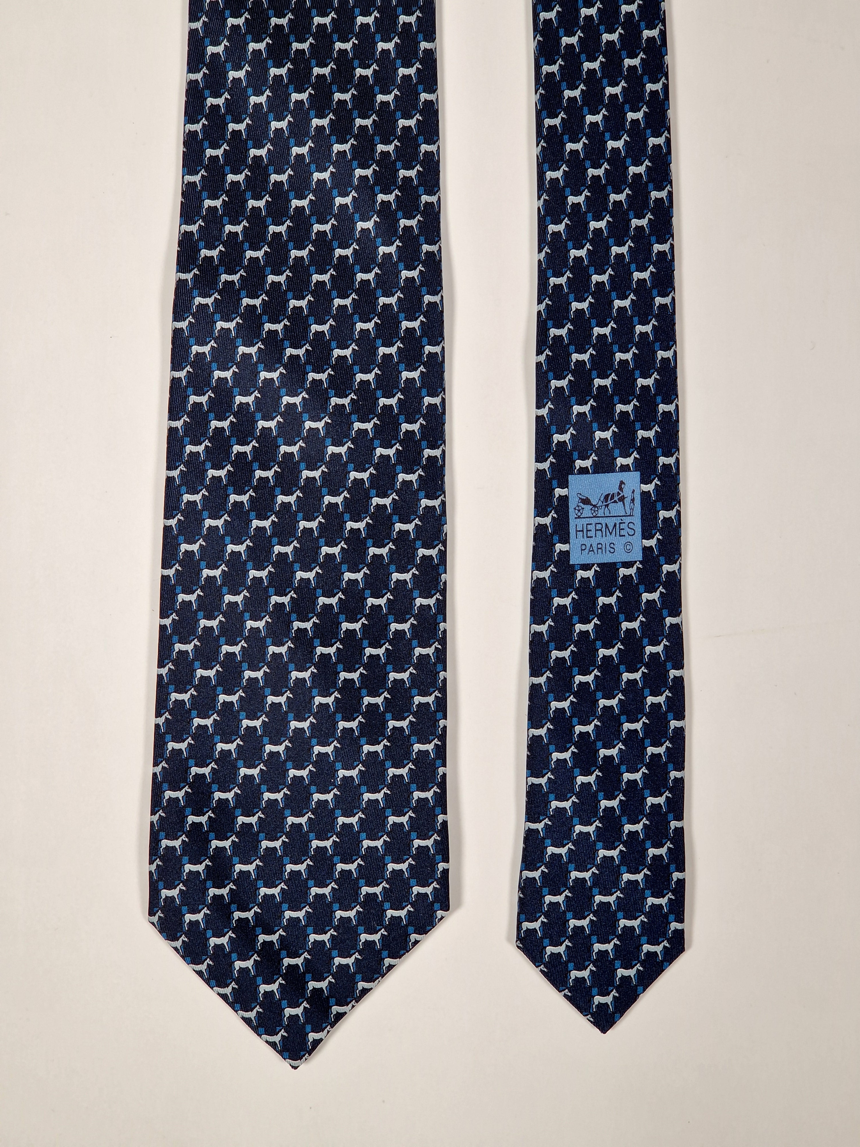 Hermès silk tie blue H and Horse pattern 606041 OA