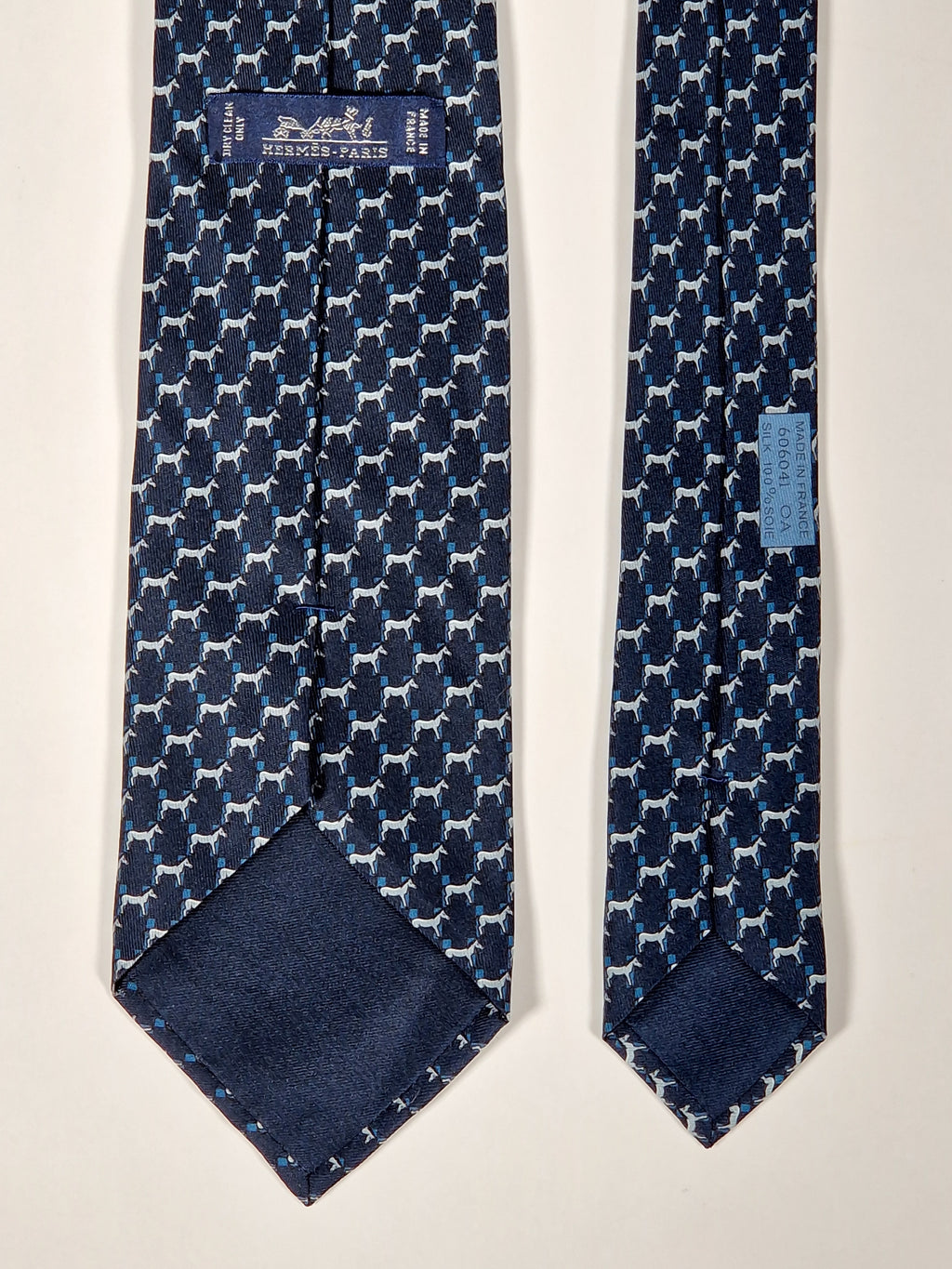 Hermès silk tie blue H and Horse pattern 606041 OA