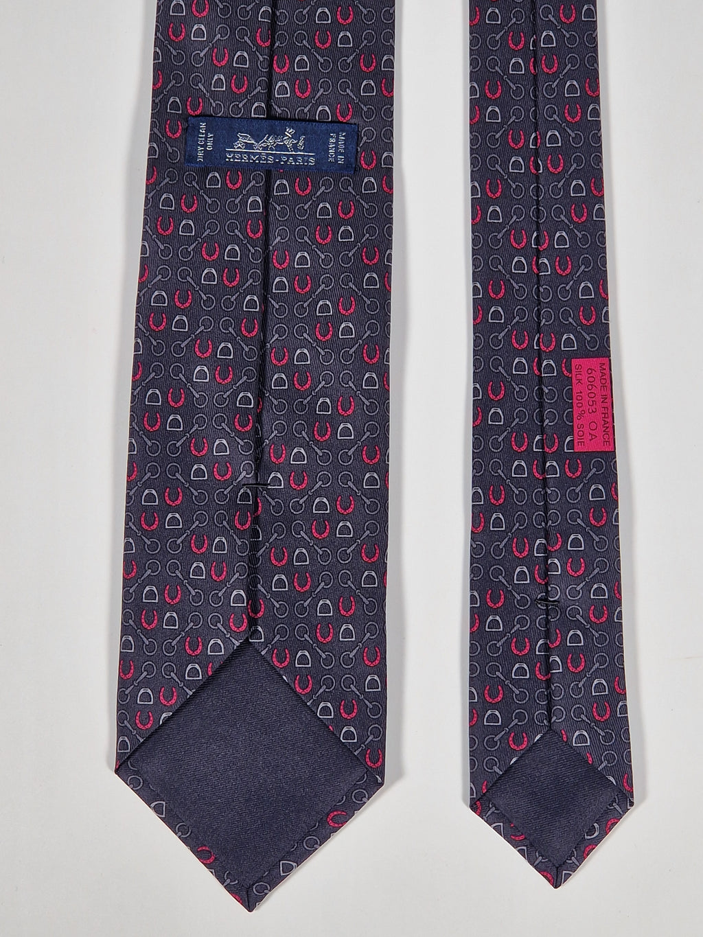 Hermès silk tie grey equestrian pattern 606053 OA