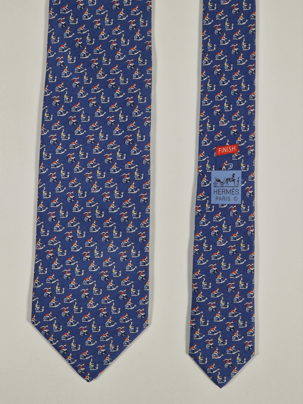 Hermés 606160 UA Tie Box