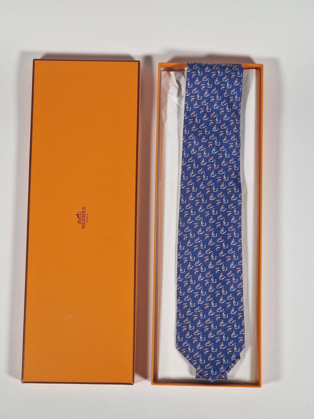 Hermés 606160 UA Tie Box