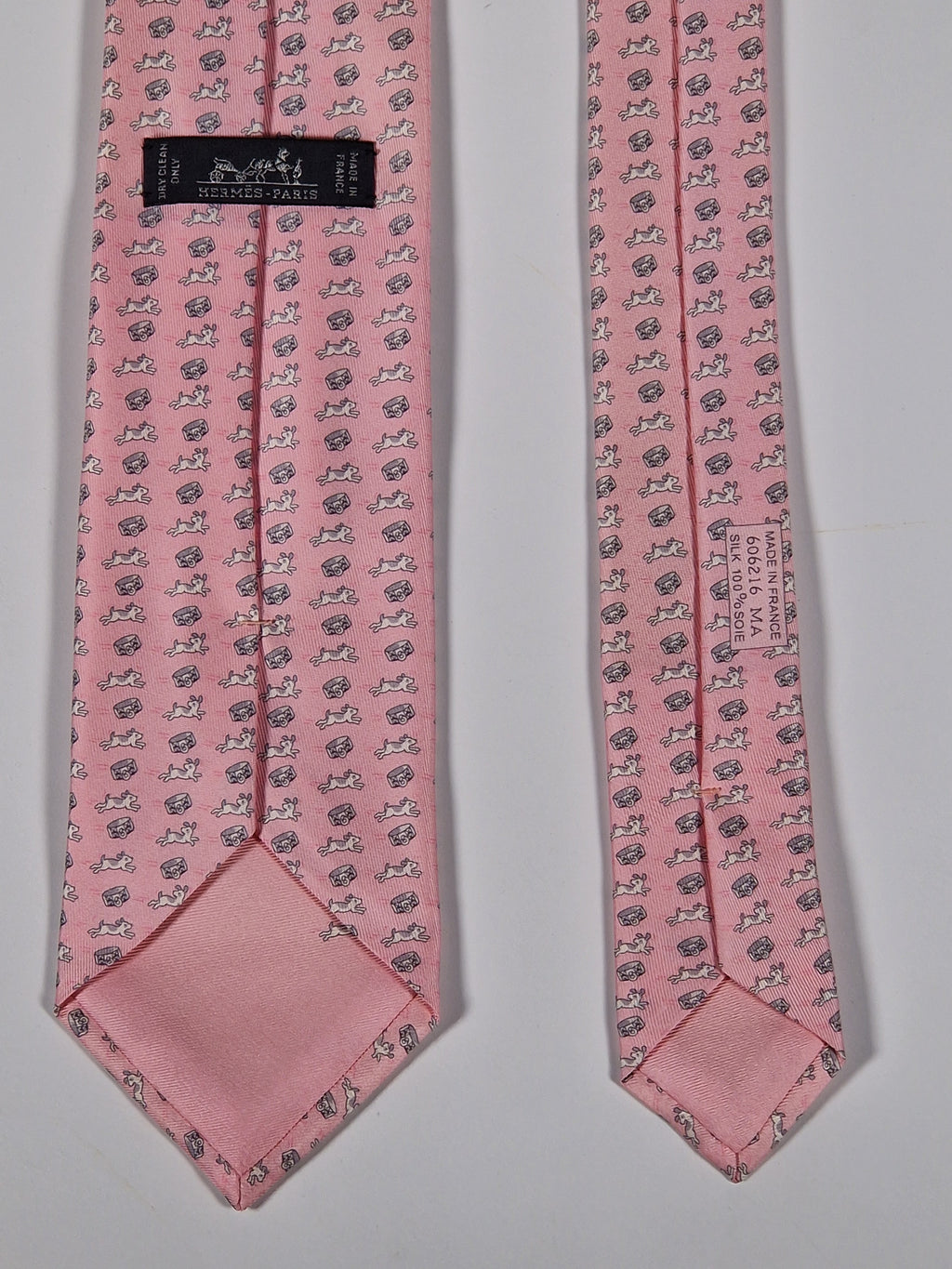 Hermès silk tie pink dog and collar 606216 MA